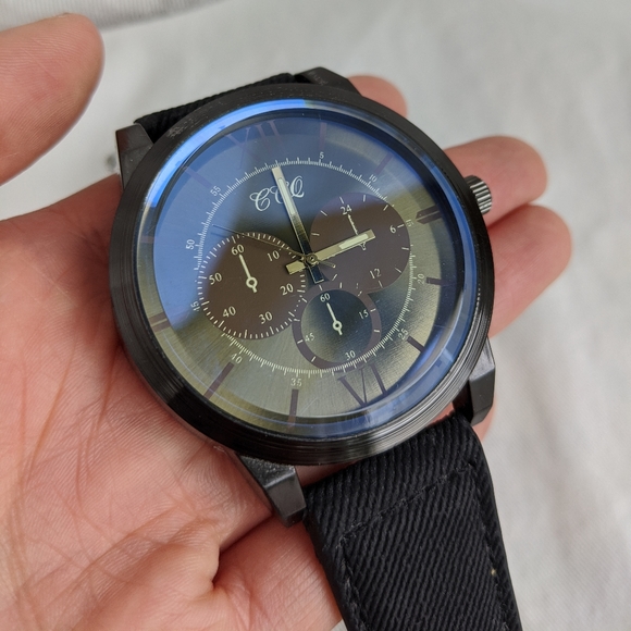 CCQ Watch - Picture 1 of 7